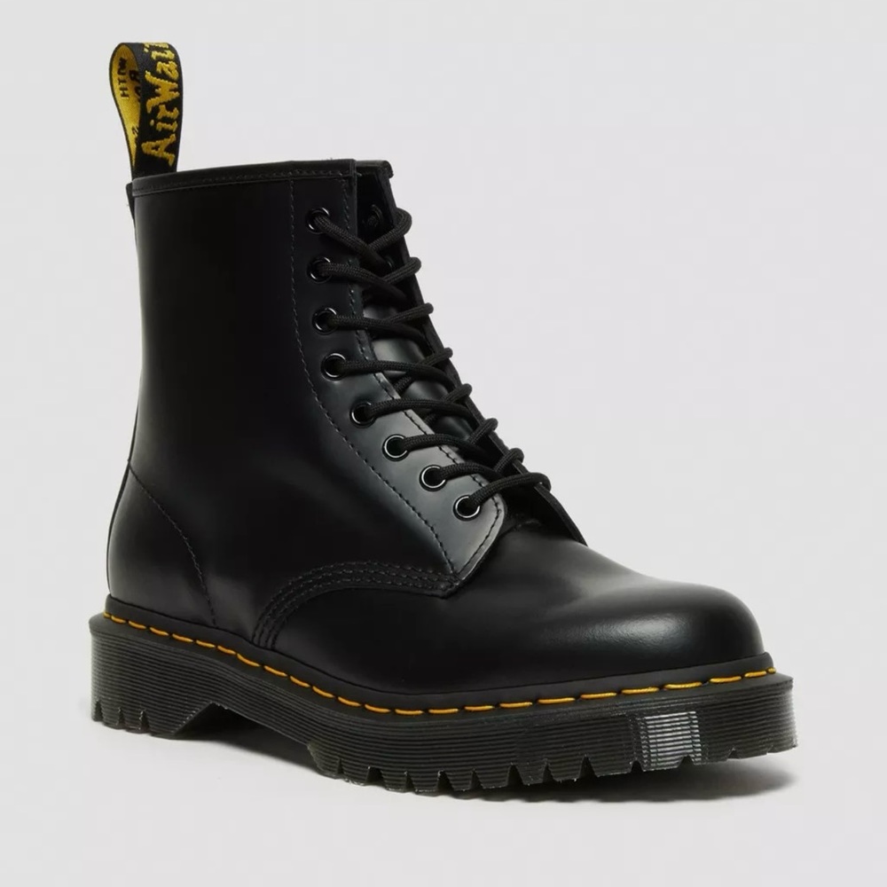 Dr Martens 1460 BEX SMOOTH LEATHER LACE UP BOOTS